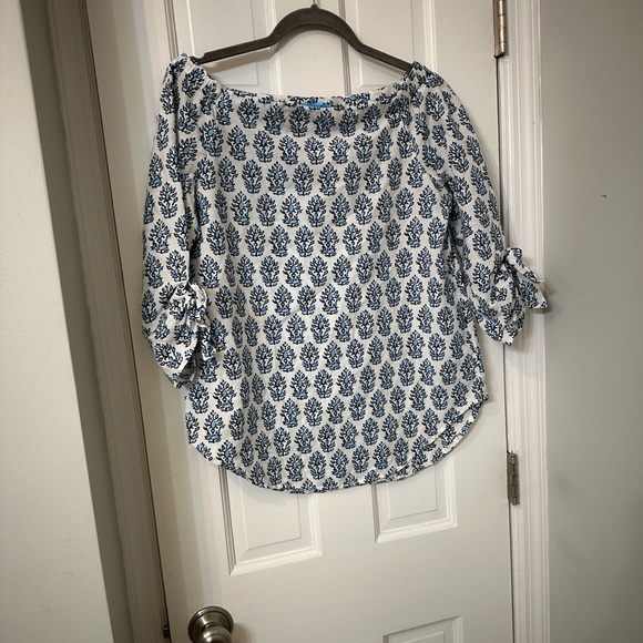J. McLaughlin Tops - J. McLaughlin Natasha off shoulder Navy and White Blouse silk cotton blend